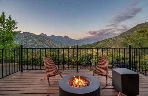Three Rivers House | Sierra Skyline - R&R in Your Scenic Sequoia Haven