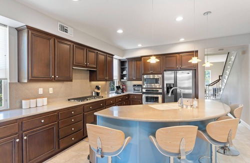 Harbor House | Signal Hill Luxury Home With Pool, Panoramic Views