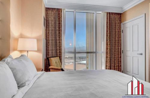 Las Vegas House | Signature 2Br3Ba balcony combo units 31-702 and 04