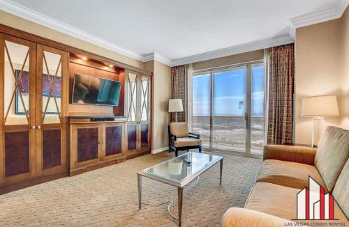 Las Vegas House | Signature 2Br3Ba balcony combo units 31-702 and 04