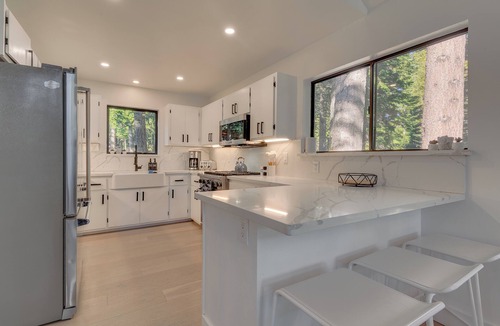 Talmont House | Silver Summit! Luxe 4 bed 3 bath, w/Game Room, Hot Tub Private Beach HOA