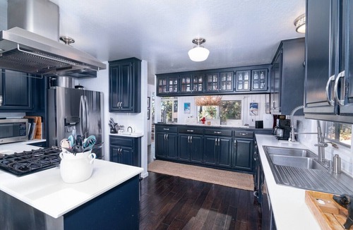 Skyland House | SK107- 5Br, 5Ba Private Hot Tub, Pool Table, Private Comm Beach!