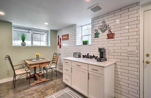 Old Southwest Apartment | Ski & Hike: Cozy Dtwn Reno Studio w/Fireplace
