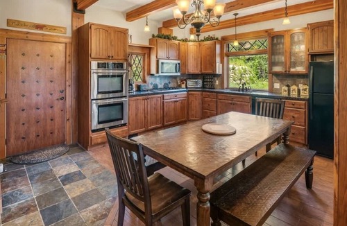 Sandpoint House | Ski-In/Out | Schweitzer | Hot Tub | Game Room