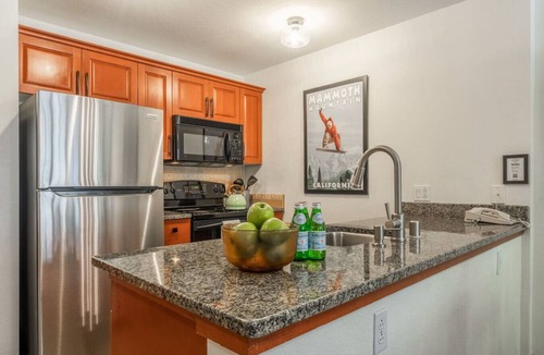 Mammoth Lakes House | Ski In/Ski Out Condo In Village