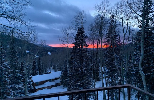 Beaver Condo | Ski in, Ski out Condo at Eagle Point Ski Resort. Sleeps 7.