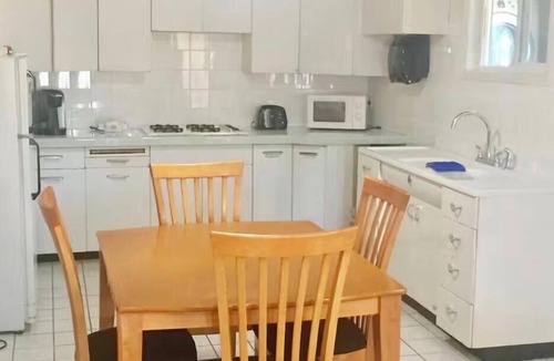 Murray House | Skiers' international crash pad