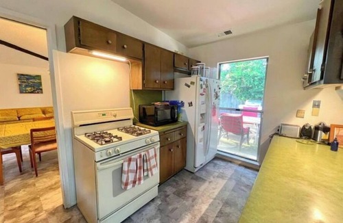 Arden-Arcade House | Skylight/Indoor Gardens, near River/Bike/Tennis