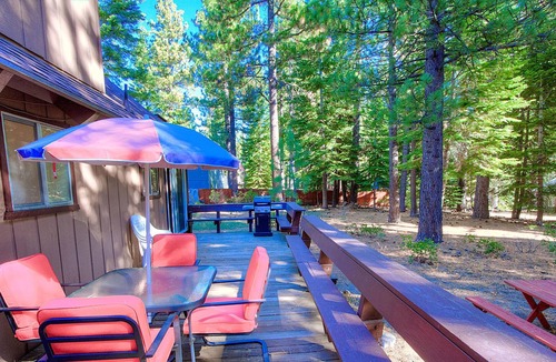 Country Club Estates House | Skyline Divine by Lake Tahoe Accommodations