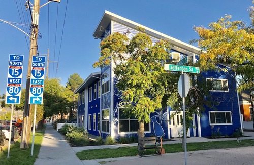 People's Freeway Hotel | SLC Hostel