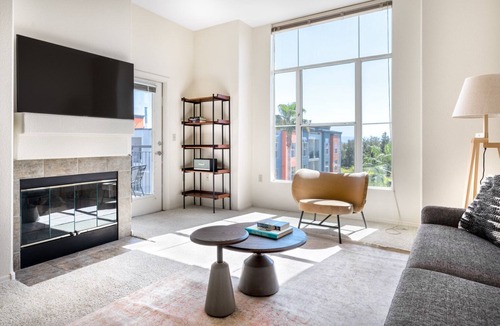 Central District Apartment | Sleek Fremont 2BR w/ W/D, Pool, Gym, Parking, walk to BART, by Blueground