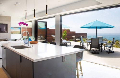Olde Solana Beach House | Sleek Solana Oceanfront