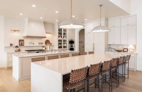 St. George House | Sleeps 58! Parade Home! 30 Person Spa!