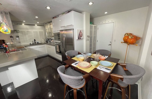 Covey House | Smart stay, vintage cultural oasis