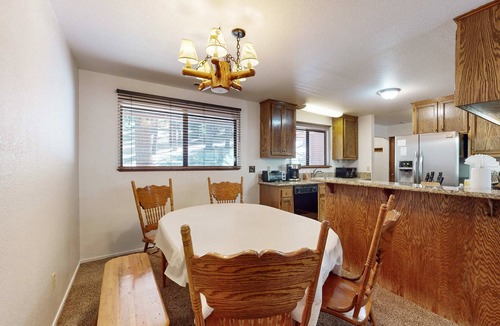 Montgomery Estates House | Snowbird-friendly house near skiing with hot tub & wood-burning fireplace
