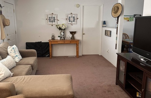 Willow Valley House | Snowbirds Welcome! Mohave Valley Home close to the Colorado River and Casinos!