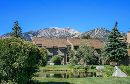 Mammoth Lakes Condo | Snowcreek III 441 Pet-Friendly, BBQ Grill, Updated and On the Snowcreek Meadow by RedAwning
