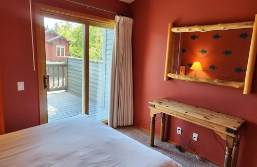 Mammoth Lakes Condo | Snowcreek Resort Vacation Rental 908