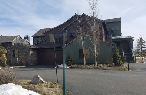Mammoth Lakes Condo | Snowcreek Resort Vacation Rental #1187
