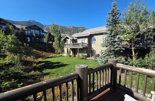 Mammoth Lakes House | Snowcreek Resort Vacation Rental 955