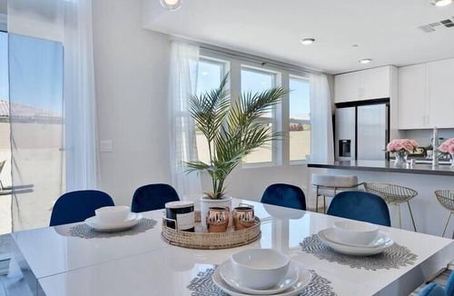 Desert Hot Springs House | Sol Mate Mountain View Home