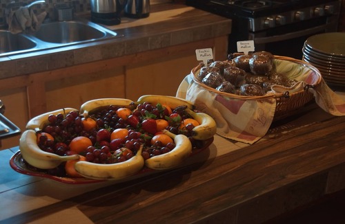 Fairview Cabin | Solar & Wind Powered Lodge on 160 Acres - Discount for 3+ nights