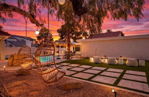 Santiago House | Solara - Pool & Spa - Mins to Scottsdale Quarter