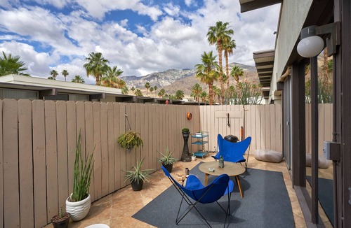 Deepwell Estates House | Some like it Hot: @ the Ocotillo Lodge Bungalow
