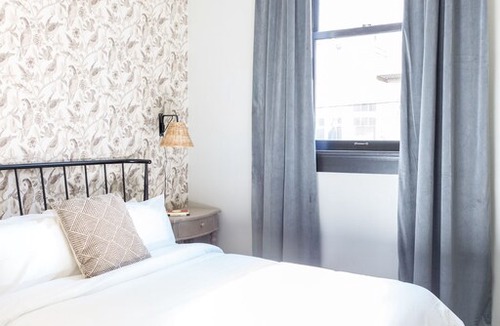 Hayes Valley Apartment | Sonder | Hayes Valley | Airy Double Room + Lounge
