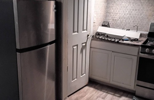 Salem Apartment | Soothing 1-bedroom apartment with AC in pleasant Salem