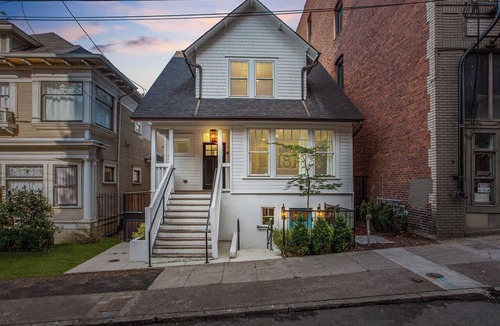 Nob Hill House | Sophisticated 3BR - Prime NW 23rd Location