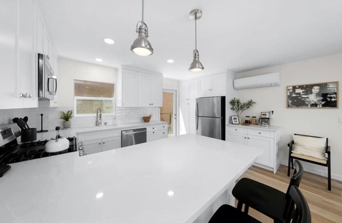 Mission Hills Apartment | Sophisticated Comfort 2BR Condo w/Parking