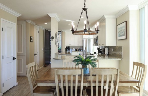 Townsite Condo | Sounds of the Ocean Harbor Views Walk to Shop and Dine.