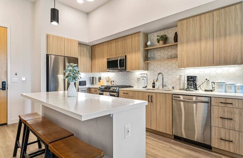 Costa Mesa Apartment | South Coast Apartment Home | Top Amenities