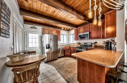Upper Kingsbury House | South Lake Tahoe Corporate Housing and Mid-Term Rental