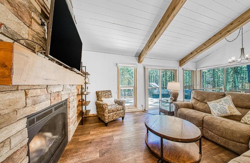 Black Butte Ranch House | South Meadow 23
