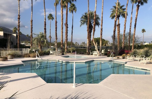 Indian Canyon Condo | South Palm Springs Quiet and Spacious Condo near Oswit Canyon.