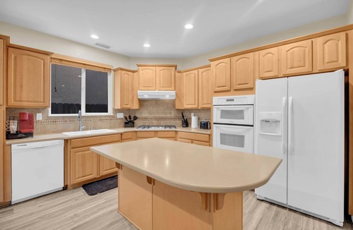 Reno House | South Reno W/Great AC/5TVs/Sleeps 16/Pets OK