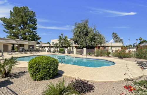 Tempe House | Southwest Splendor 2BR Tempe Townhome