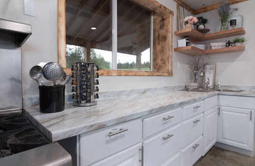 USA Cabin | Spacious 11 Bdrm Lodge on edge of Clearwater Ntl Forest