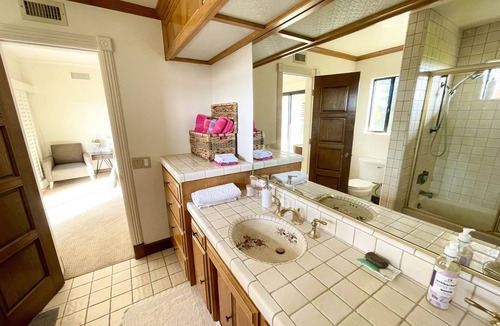 Rancho Bernardo House | Spacious 2bed 1.5bath, 5min. drive to Rancho Bernardo Inn, Clubhouse, Starbucks!