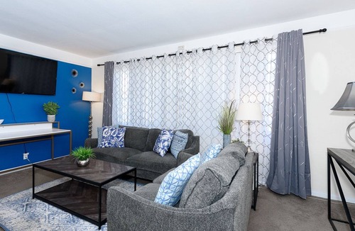 Bay Park Apartment | Spacious 2BR 15 mins to Mission Beach Sea World