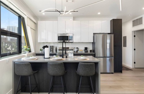 Evans Churchill Apartment | Spacious 2BR Suite w/Fast Fiber Near Downtown PHX