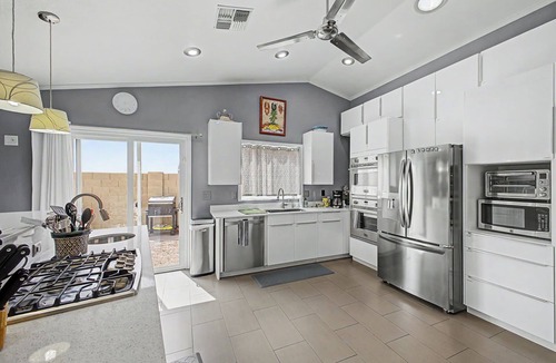 Buckhorn Neighborhood House | Spacious 3-bedroom house in beautiful Mesa - Centrally located!