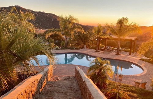 Ramona House | Spacious 3BR Retreat on 8 Acres with Pool/360 Views Near Golf & Wine Country