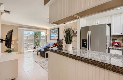 East Side Costa Mesa Condo | Spacious 3BR- Yard - BBQ - Parking!