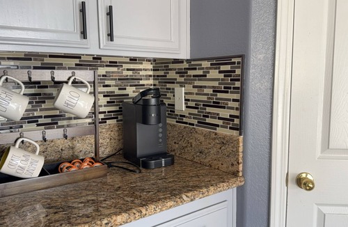 Elk Grove House | Spacious 4-bedroom house in brilliant Elk Grove with AC, WiFi