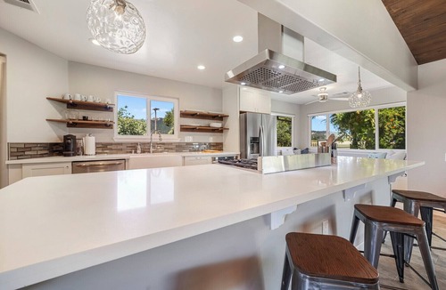 Fairfield House | Spacious 4-bedroom house in wine country. USA today voted as #1 wine region.