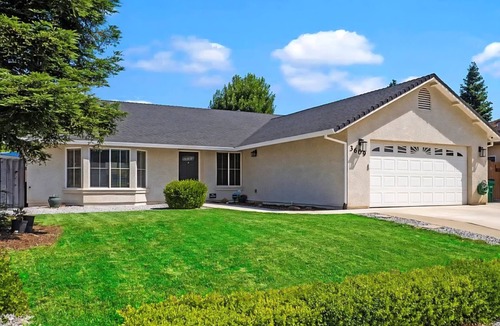 Cascade House | Spacious 4-bedroom house in nice Anderson with AC for comfort