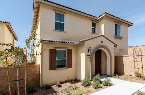 Fontana House | Spacious 4-bedroom house in peaceful Fontana with AC